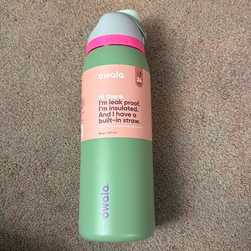 Owala Freesip Neo Sage Sage Green Hot Pink 40oz